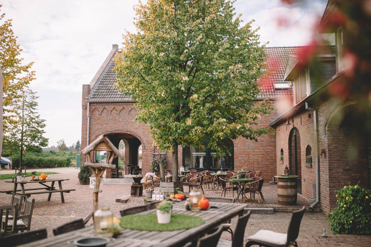 Hotel Herberg De Lindehoeve Grubbenvorst Exterior photo